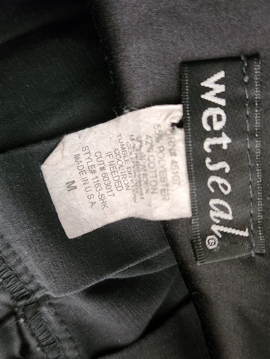 Y2K Wet Seal Black Pleated Micro Mini Skirt Low Rise Side Button - Picture 3 of 3